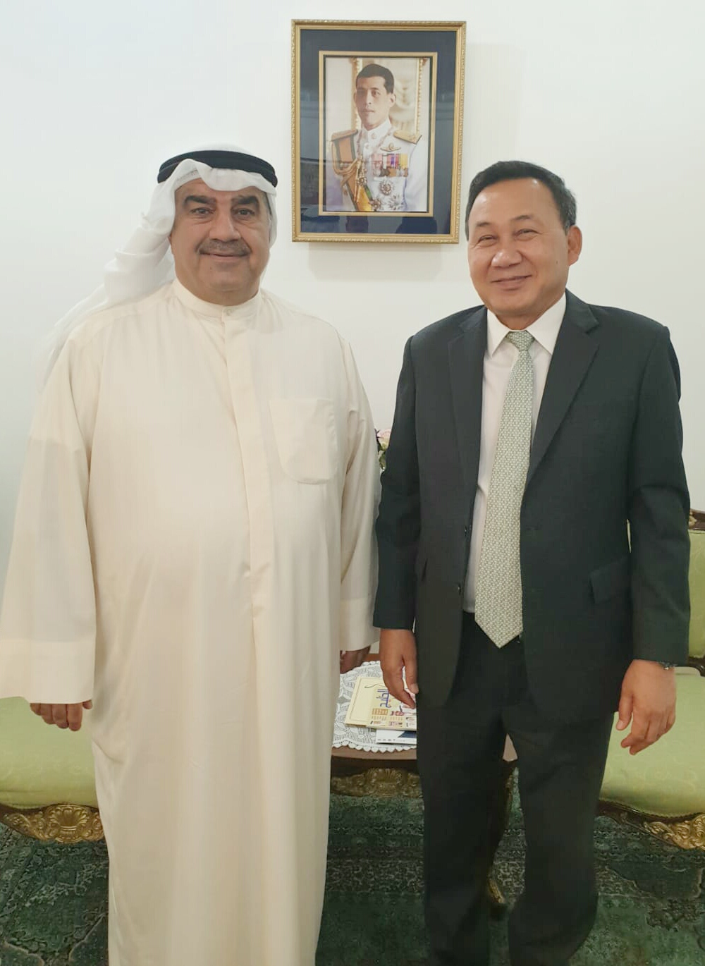 السفير التايلندي تسلم دعوة للمشاركة بمعرض الكويت للطيران 2020