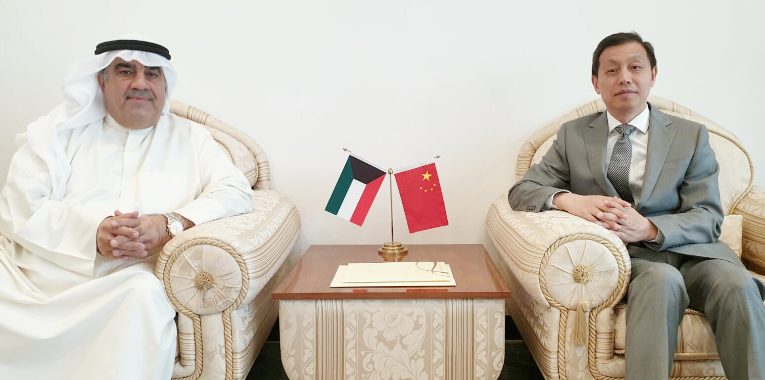 السفير الصيني تسلم دعوة للمشاركة في معرض الكويت للطيران 2020