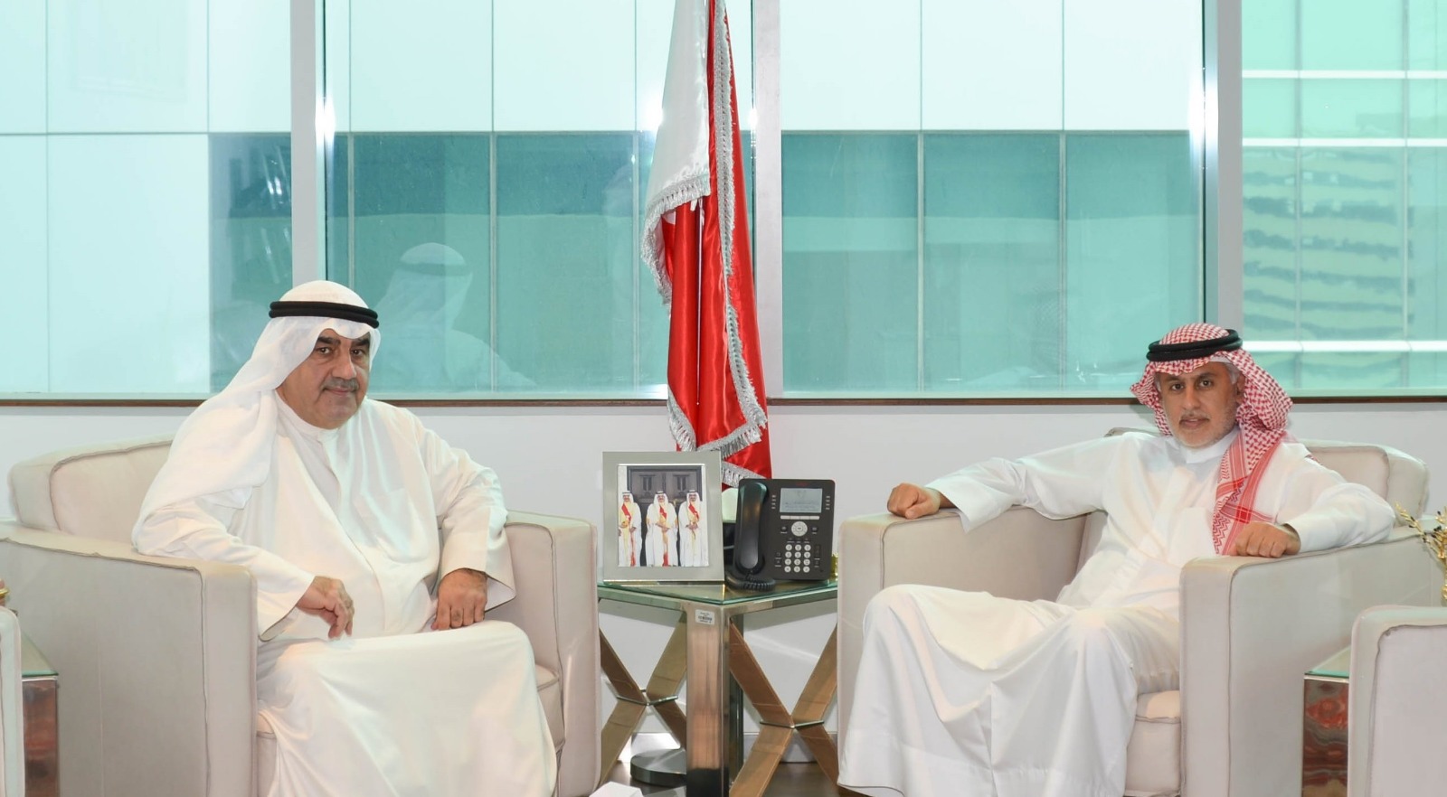 وزير الصناعة والتجارة والسياحة البحريني التقى رئيس اللجنة المنظمة لمعرض الكويت للطيران 2020